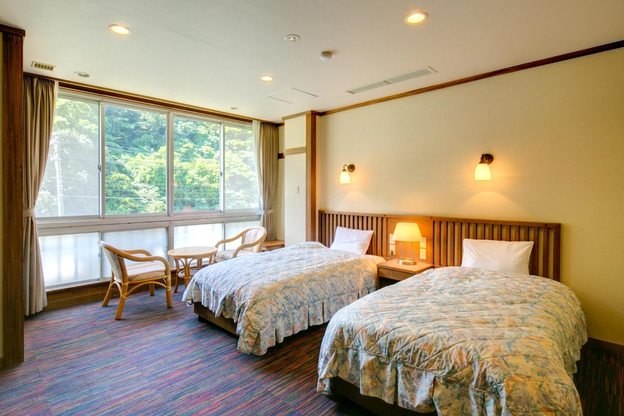 Hotel Yugawara-Onsen Manyoso Esterno foto