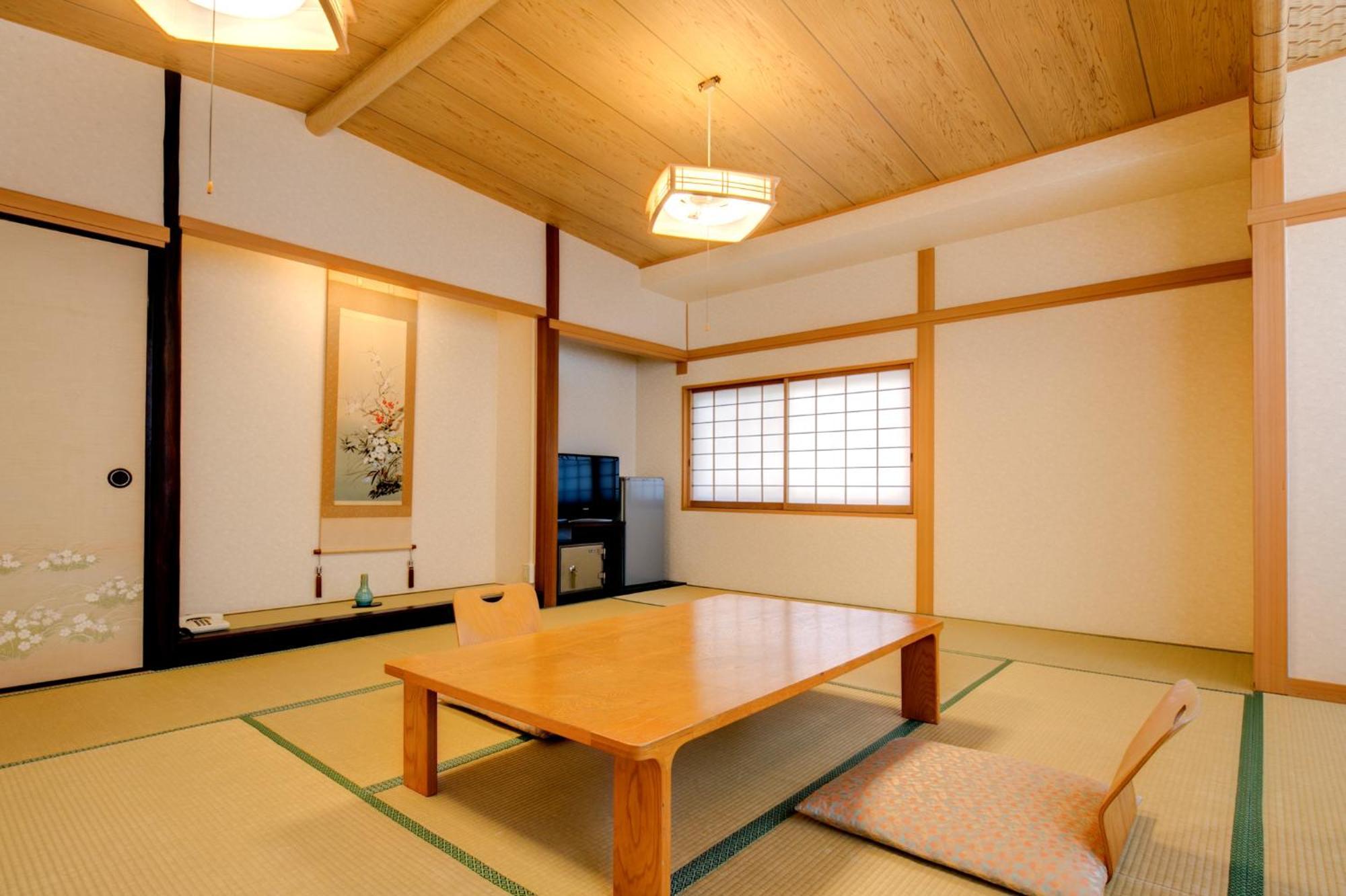 Hotel Yugawara-Onsen Manyoso Esterno foto
