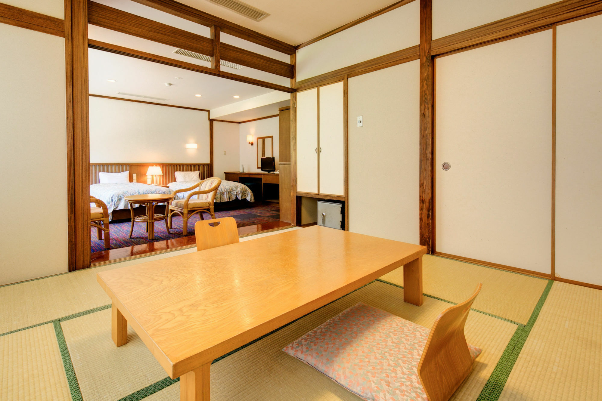 Hotel Yugawara-Onsen Manyoso Esterno foto