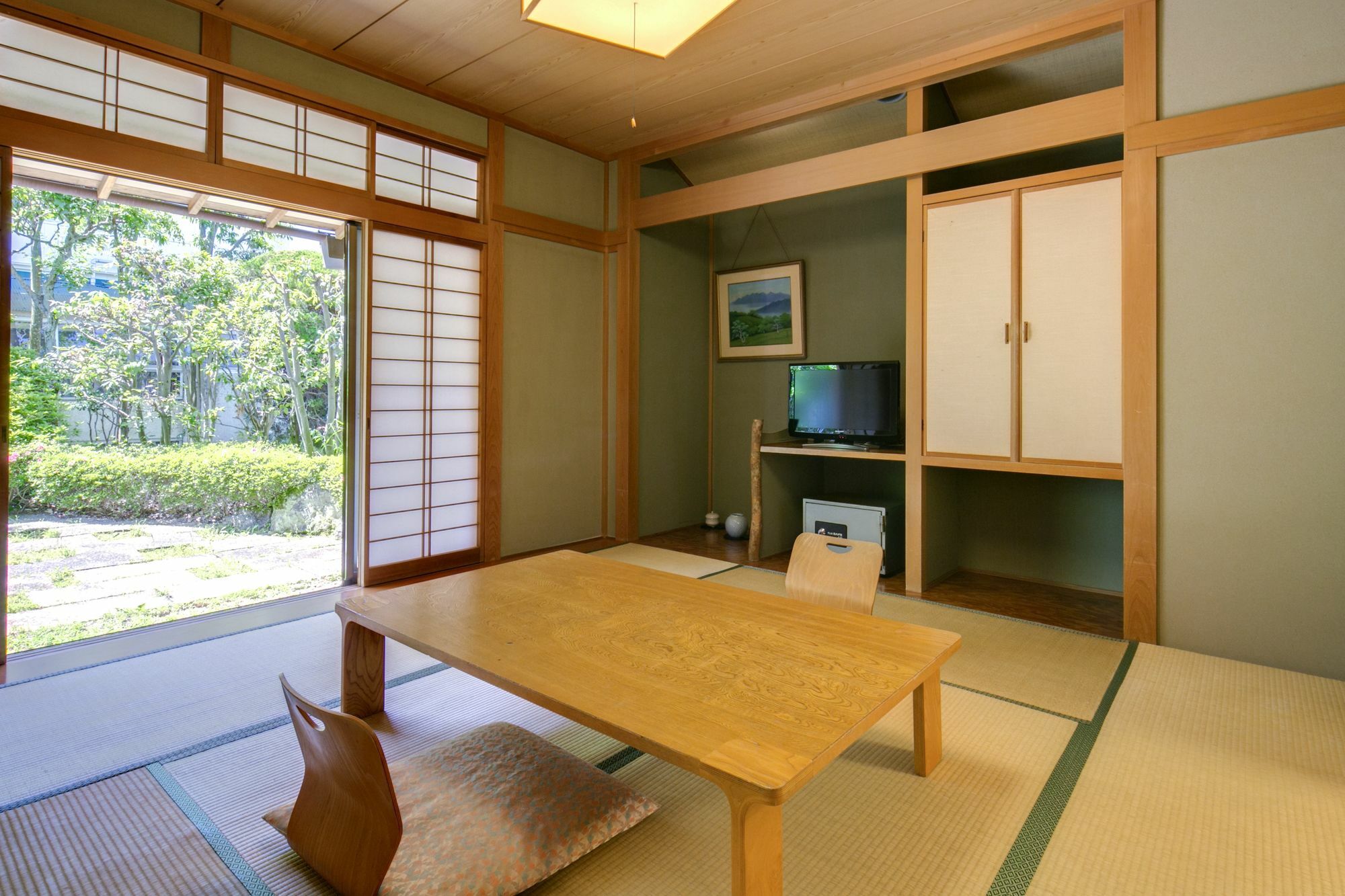 Hotel Yugawara-Onsen Manyoso Esterno foto