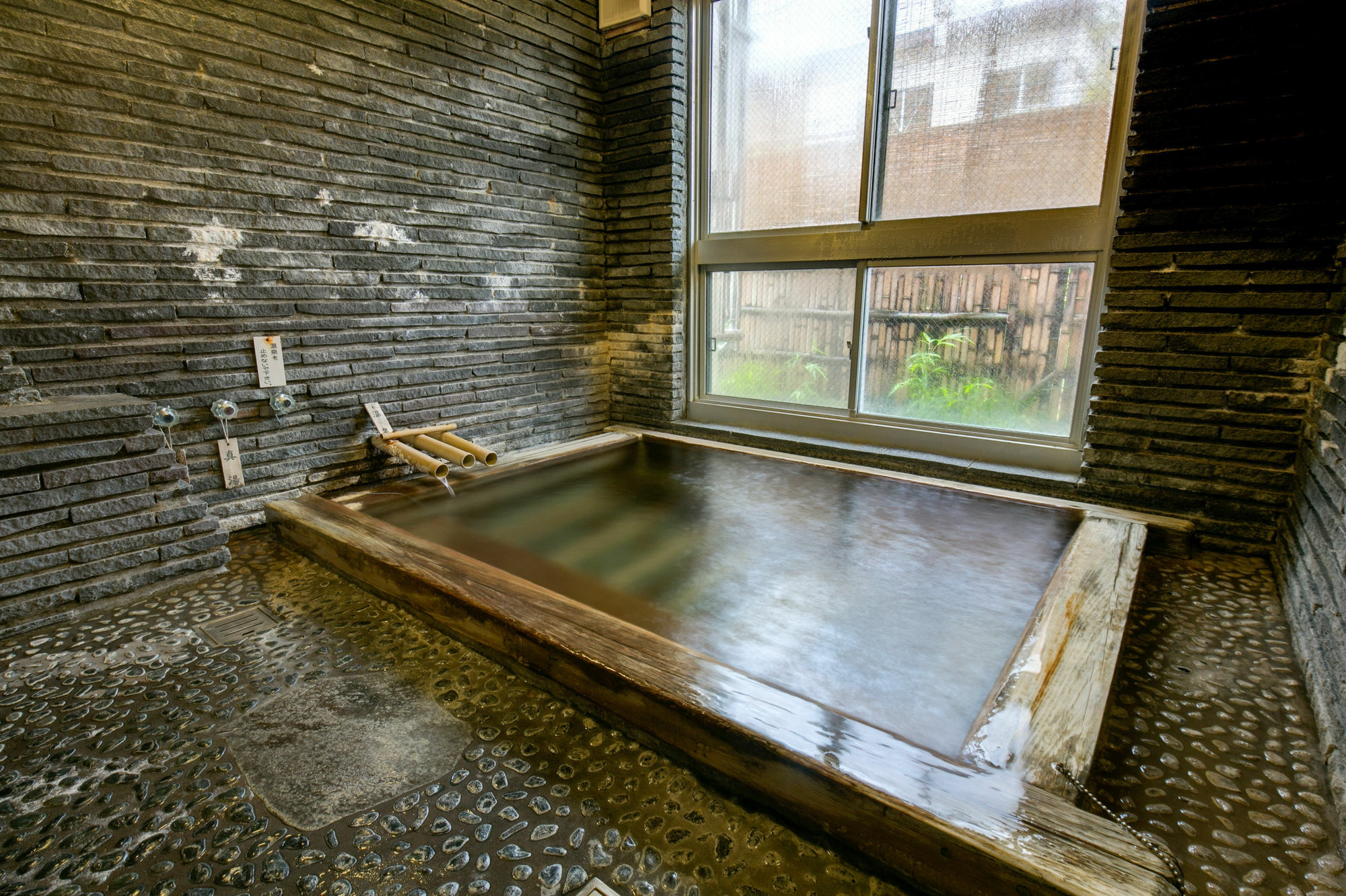 Hotel Yugawara-Onsen Manyoso Esterno foto